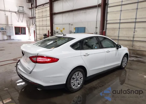 2014 Ford Fusion S из США, поврежденный, VIN 1FA6P0G70E5374844